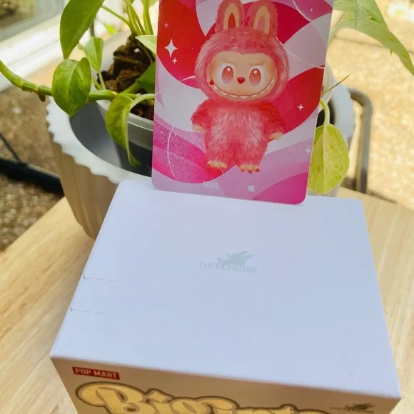 Low start🌟Love Labubu - Big Into Energy - Picture 4 of 7